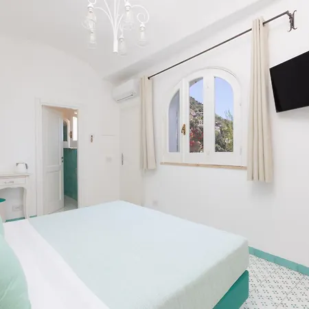 Nannina Bed & Breakfast 4*