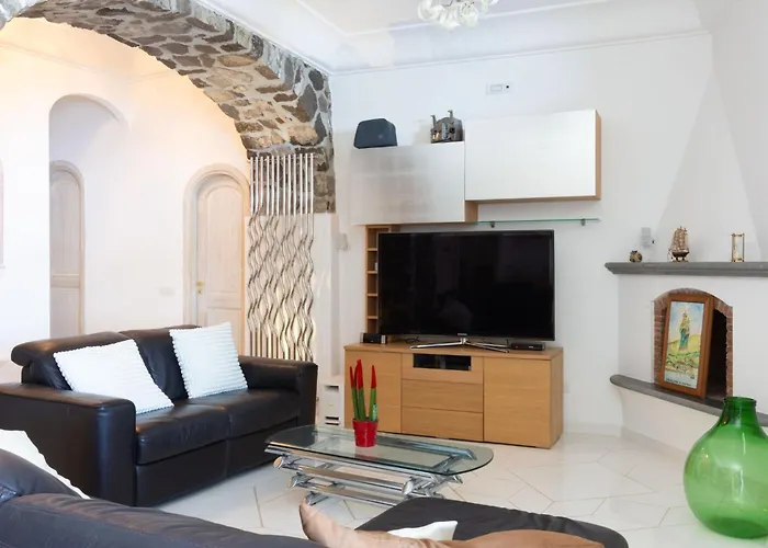 Nannina לינה וארוחת בוקר 4*