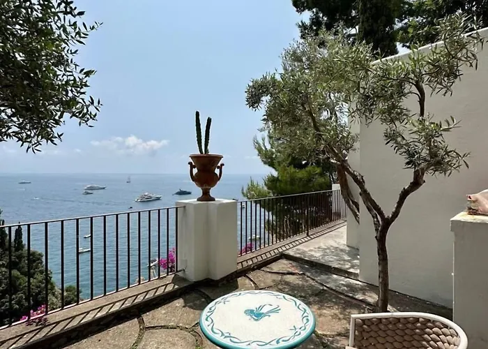 Nannina לינה וארוחת בוקר