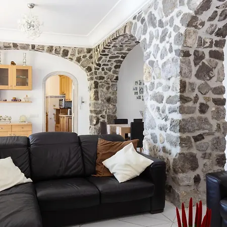 住宿加早餐酒店 Nannina