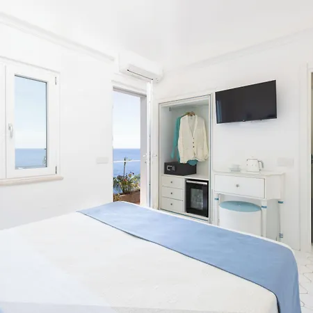 住宿加早餐酒店 Nannina 4*